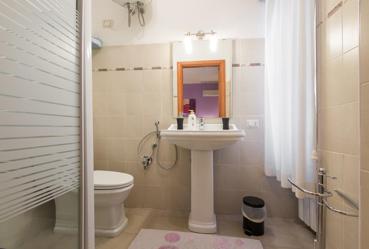 Pane, E Cortesia Bed & Breakfast Roma